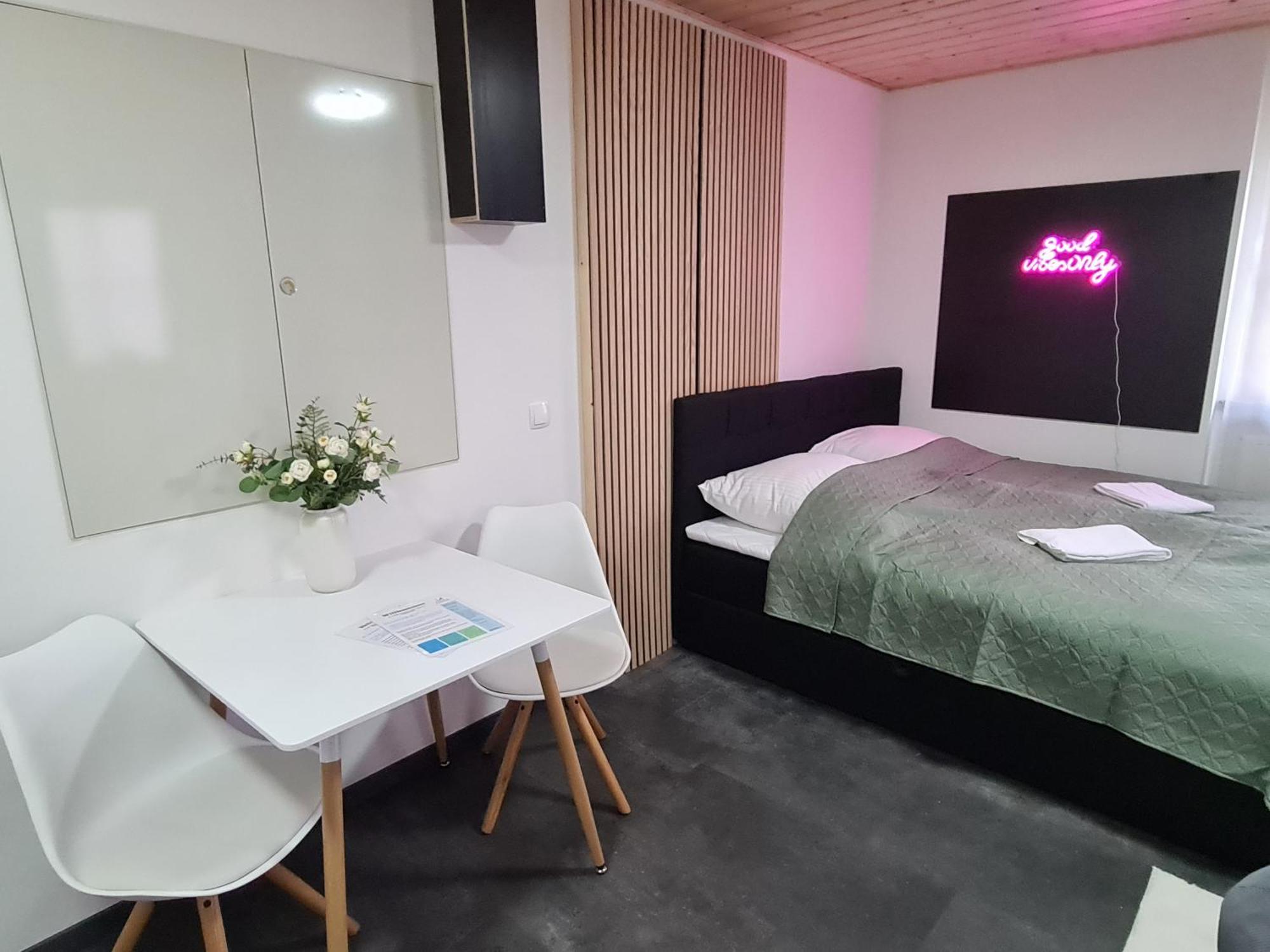Theox No 11 Studio Apartment Fuer 2 Personen Heppenheim  외부 사진