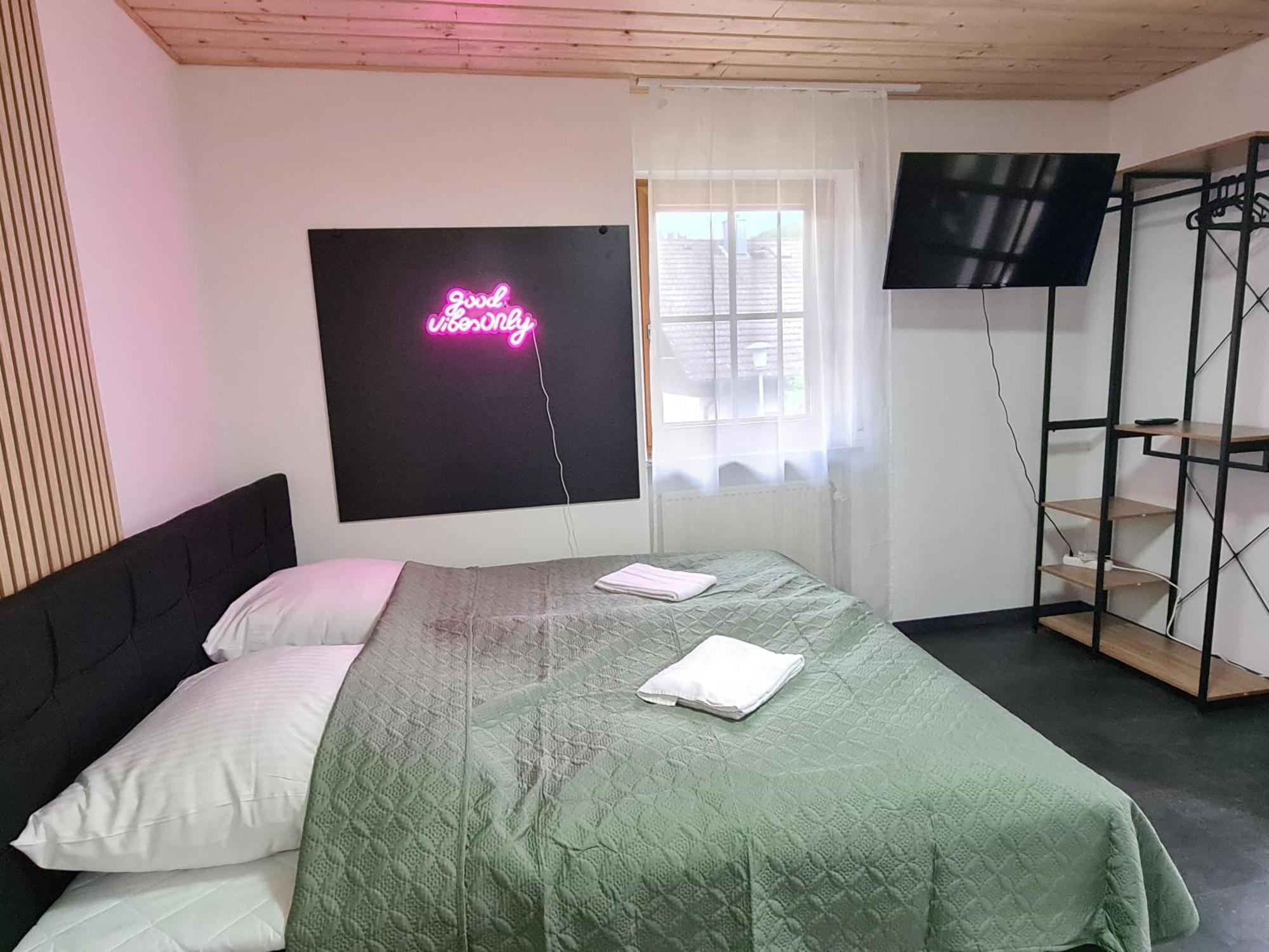 Theox No 11 Studio Apartment Fuer 2 Personen Heppenheim  외부 사진